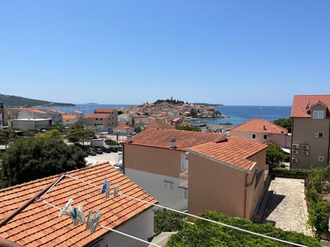 City view, Sea view