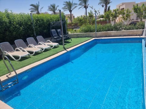Garden, Swimming pool