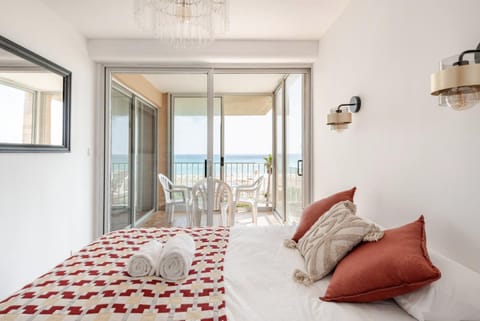 View (from property/room), Bedroom, Sea view