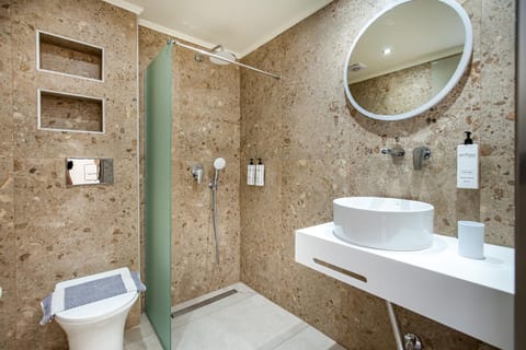 WaterSide Studios Apartment hotel in Limenaria