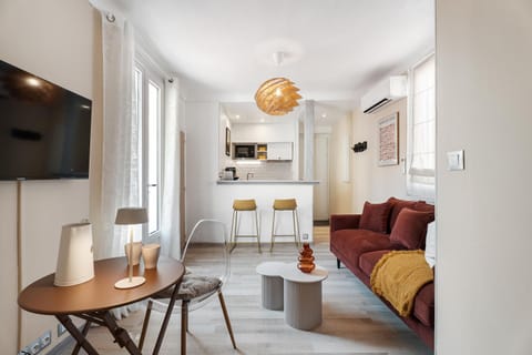 Communal lounge/ TV room, TV and multimedia, Kitchen or kitchenette, Living room, Dining area