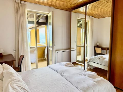 Jasmine Demi- Cote apartement House in Bellagio