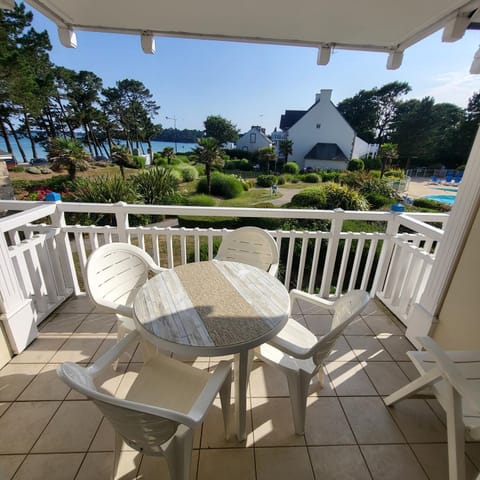 "L'émeraude" belle environnement avec piscine et plage de Cap-Coz! Apartment in Fouesnant