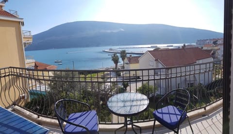 Falcone Apartments Apartment in Kotor Municipality