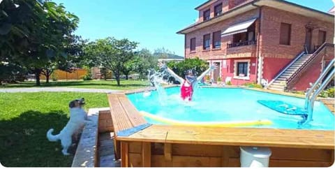 Swimming pool, Swimming pool