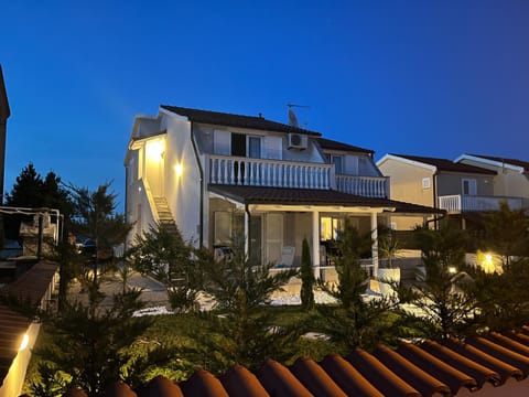 Property building, Night