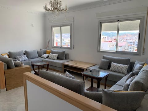 View (from property/room), Living room, Photo of the whole room, City view, Mountain view, Street view, Quiet street view