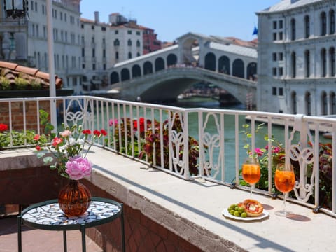 View (from property/room), Balcony/Terrace