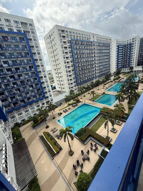 Balcony/Terrace, Pool view, Swimming pool, Swimming pool