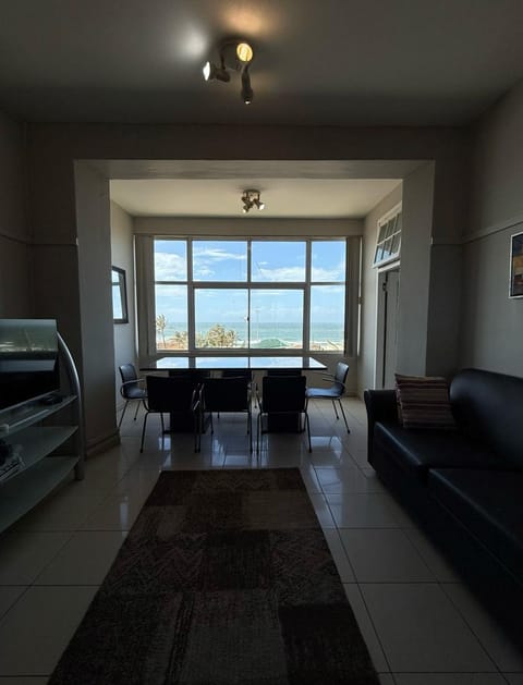 Living room, Dining area, air conditioner