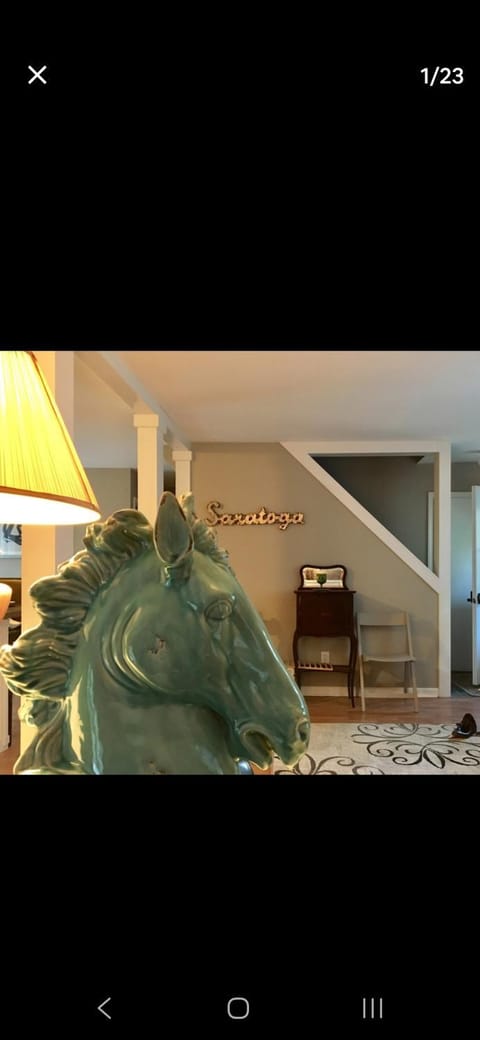 Nearby landmark, Decorative detail