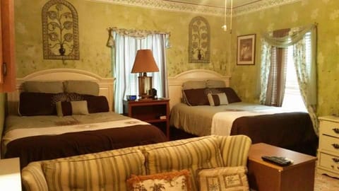 Klauzz Vacation rental in Bay City