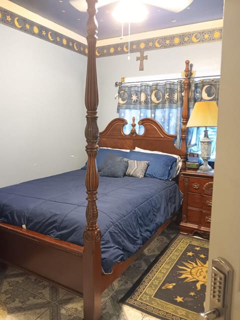 Klauzz Vacation rental in Bay City