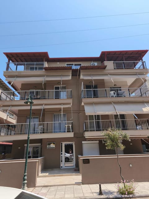Property building, Day