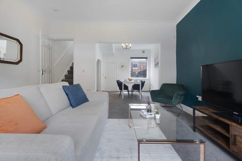 Your Home Away Apartment in England