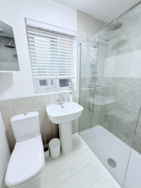 Bungalow 2BR Parking Garden House in Amber Valley