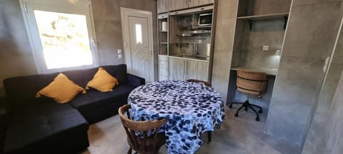 Kitchen or kitchenette, Living room, Seating area, Dining area, wardrobe