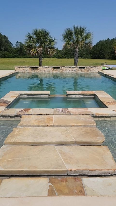 Natural landscape, Hot Tub, Pool view, Swimming pool