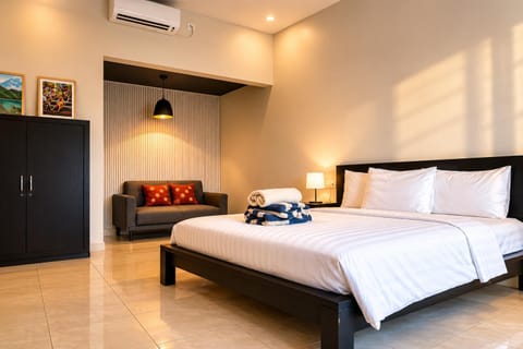 Bed, Bedroom, air conditioner