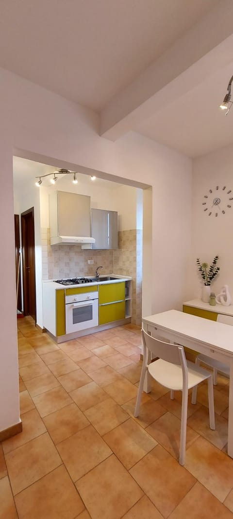 Kitchen or kitchenette, Dining area, soundproof