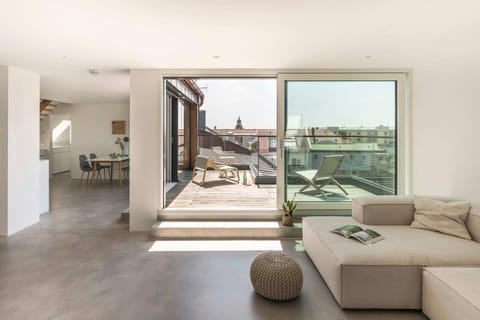 Patio, View (from property/room), Balcony/Terrace, Living room, Photo of the whole room, Seating area