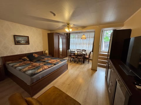 Seating area, Bedroom