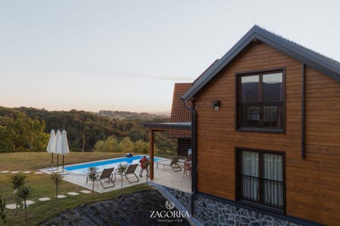 Property building, Day, Natural landscape, View (from property/room), Balcony/Terrace, Balcony/Terrace, Pool view, Swimming pool, Swimming pool