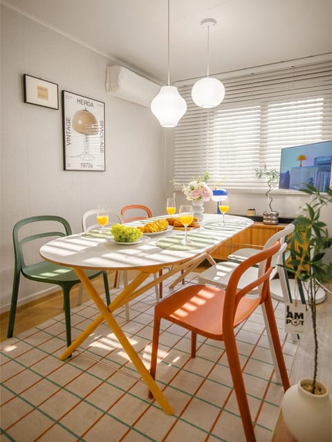 TV and multimedia, Living room, air conditioner
