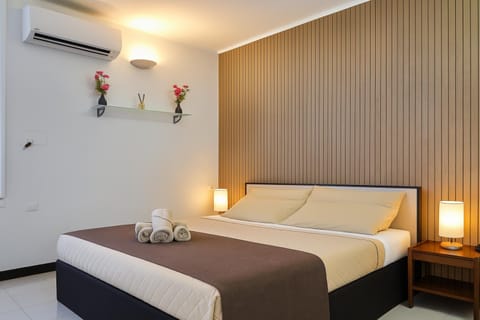 TV and multimedia, wardrobe, air conditioner, air conditioner