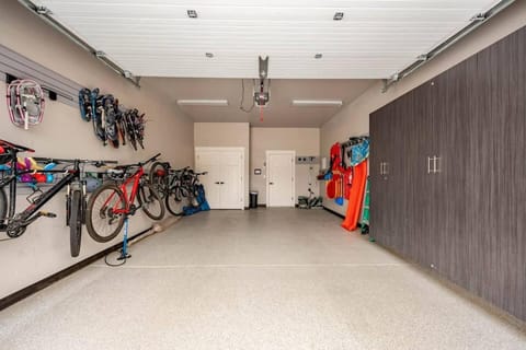 Winter Park Getaway 4 BR Townhouse w Hot Tub House in Fraser