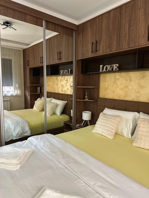 Bed, Photo of the whole room, Bedroom, wardrobe