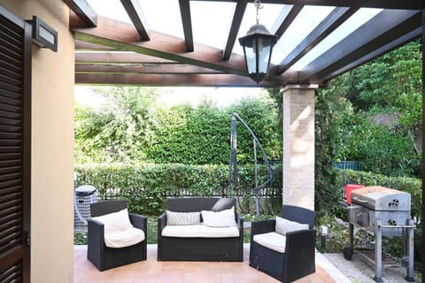 SE185 - Senigallia, trilocale ristrutturato con giardino Apartment in Senigallia