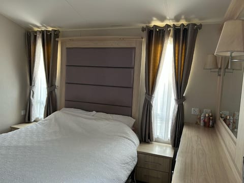 Caravan by the Sea D47 House in Towyn