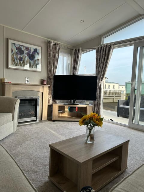 Caravan by the Sea D47 House in Towyn