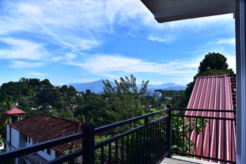 View (from property/room), Balcony/Terrace, Mountain view