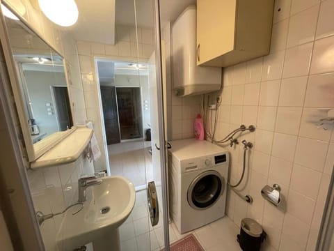 TOP LOCATION Sea View City Center Pedestrian St Apartment in Izmir