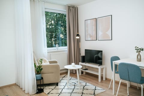 TV and multimedia, Living room, Seating area, Dining area, Garden view, Quiet street view, heating, internet