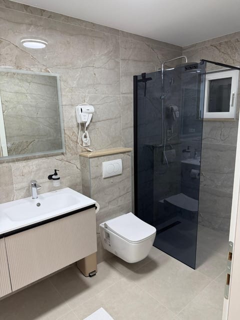 Shower, Toilet, Bathroom