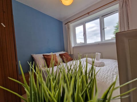 A spare room in a quite cul de sac Bed and Breakfast in Rugby