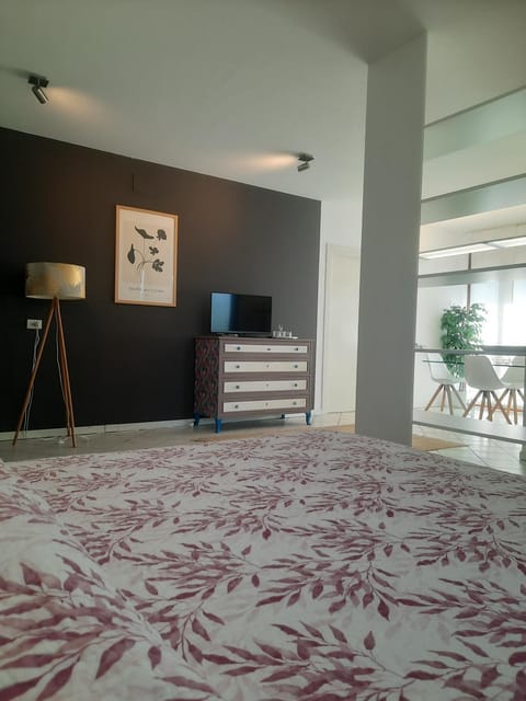 Communal lounge/ TV room, TV and multimedia