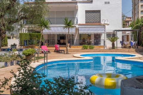 Property building, Pool view