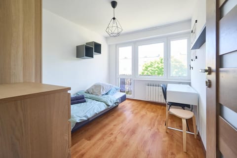Bed, Living room, Photo of the whole room, Bedroom