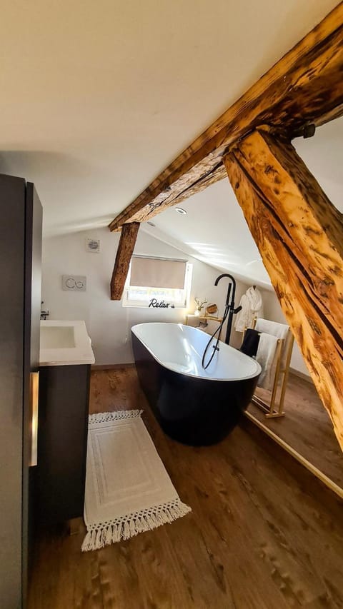 Bathroom, Bath