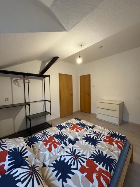 Bed, Photo of the whole room, Bedroom, wardrobe