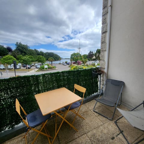 "La Pause Bretonne" grand T2, au cœur du village! Apartment in Fouesnant