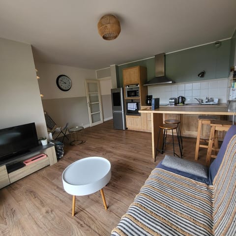 "La Pause Bretonne" grand T2, au cœur du village! Apartment in Fouesnant