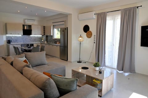 TV and multimedia, Living room, Dining area, kitchen