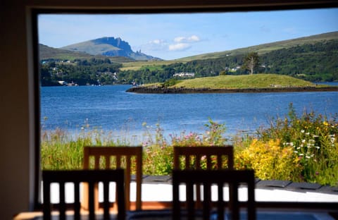 Caberfeidh Boat House House in Scotland