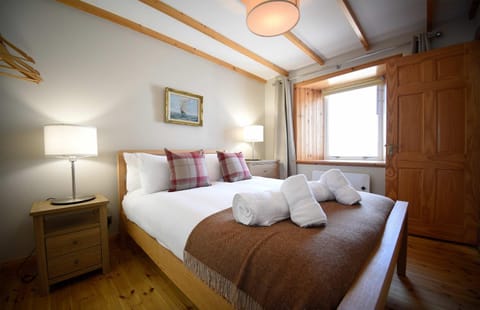 Caberfeidh Boat House House in Scotland