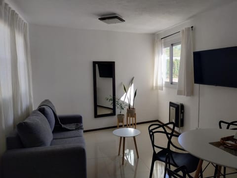 Living room, Dining area, air conditioner